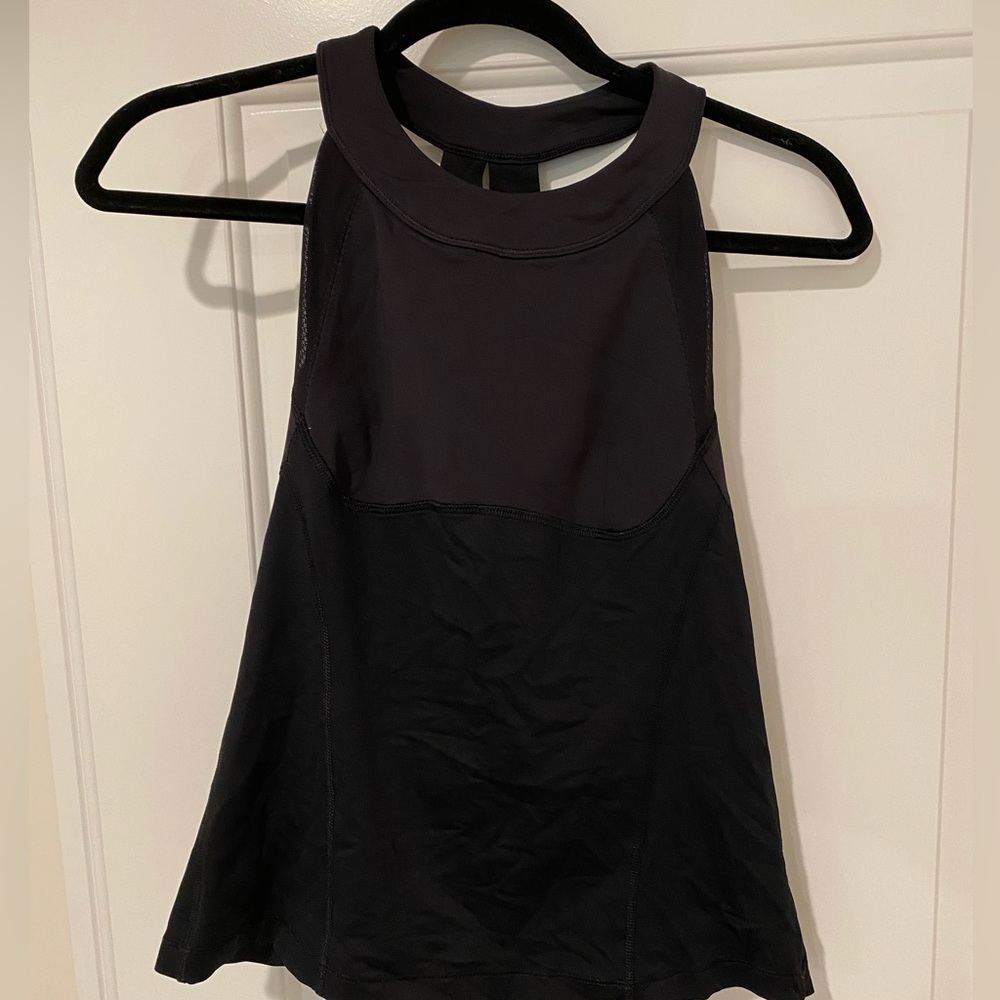 LULULEMON black racer back workout top - size 4